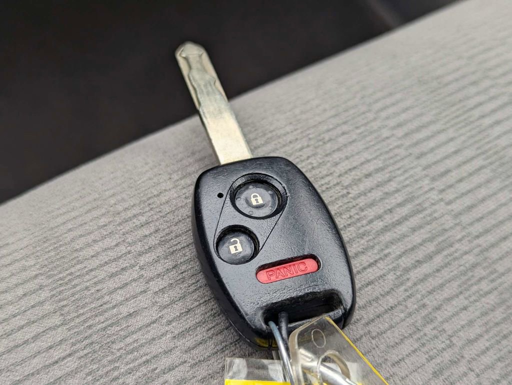 Used 2013 Honda CR-V LX image 28