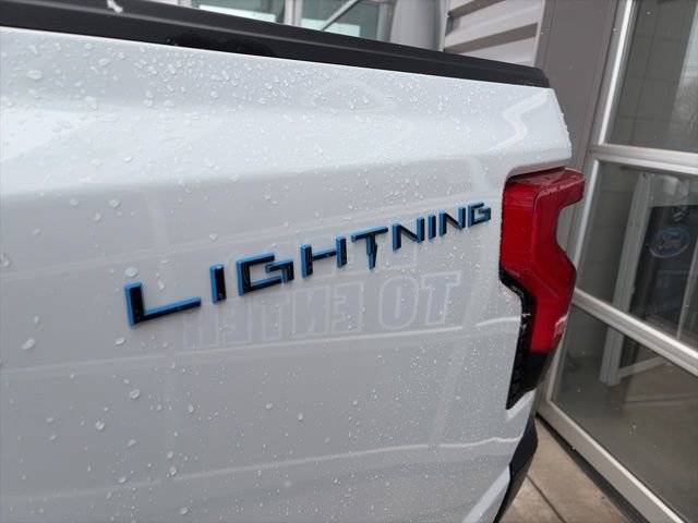 Used 2023 Ford F150 Lightning Pro image 8
