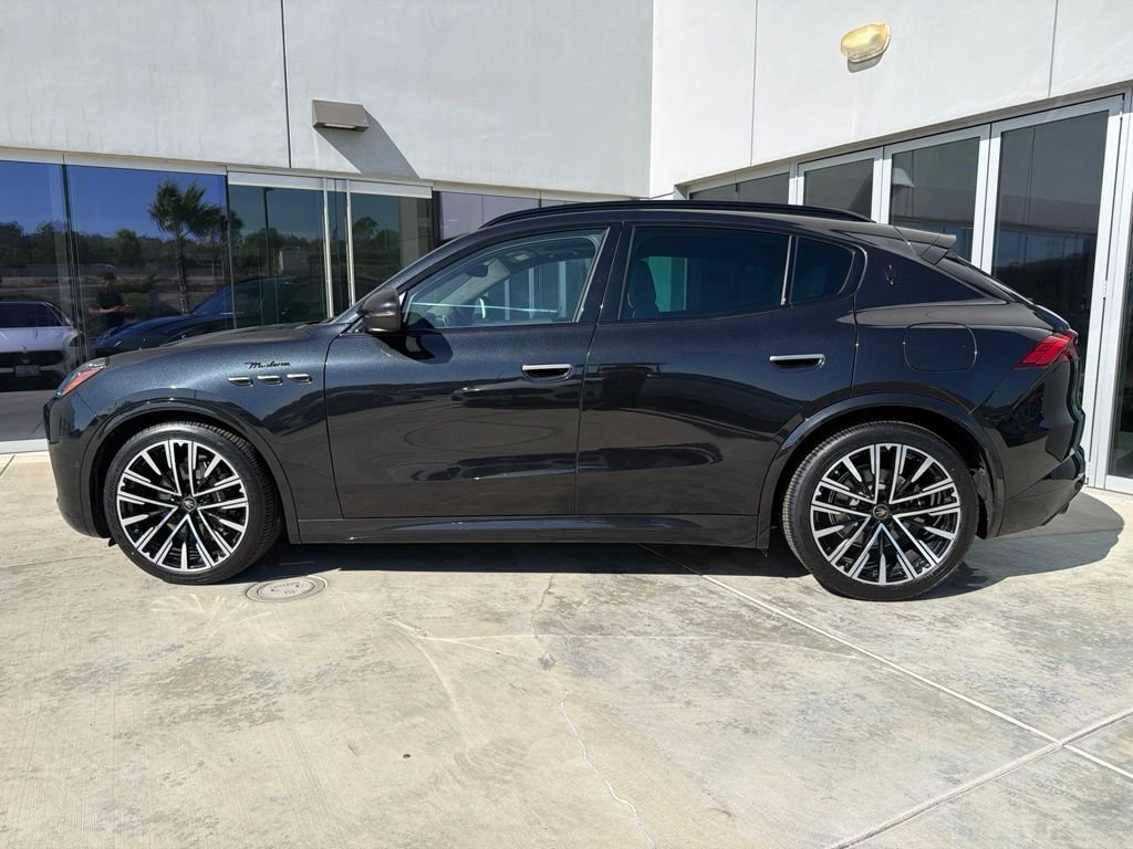 Certified 2023 Maserati Grecale Modena AWD/4WD image 5