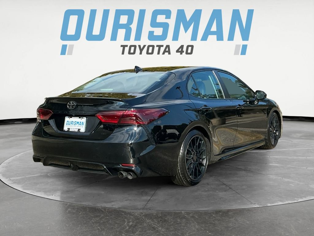 Used 2019 Toyota Camry SE image 7