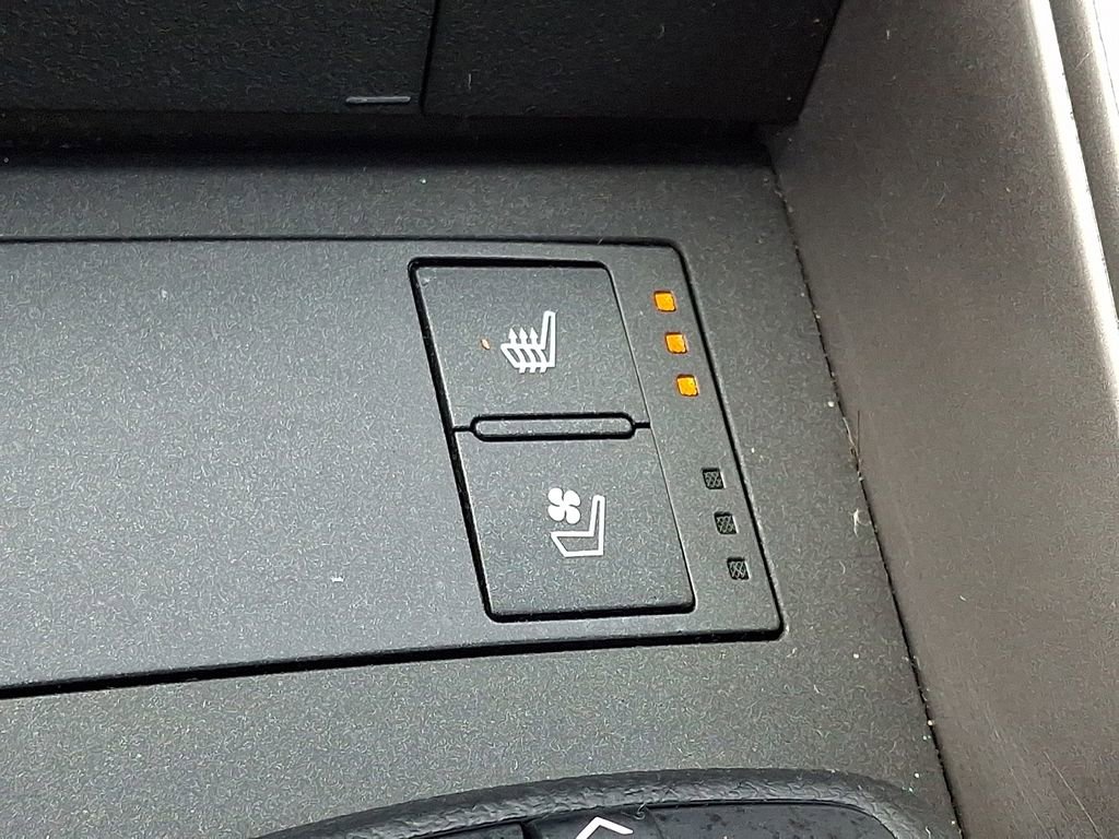 Used 2015 Lexus IS 250 AWD w/ F-Sport Package image 28