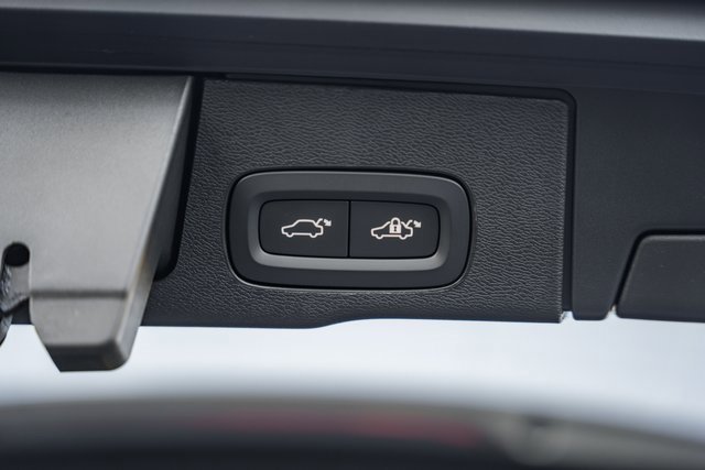 New 2026 Volvo XC60 B5 Plus w/ Protection Package Premier image 10