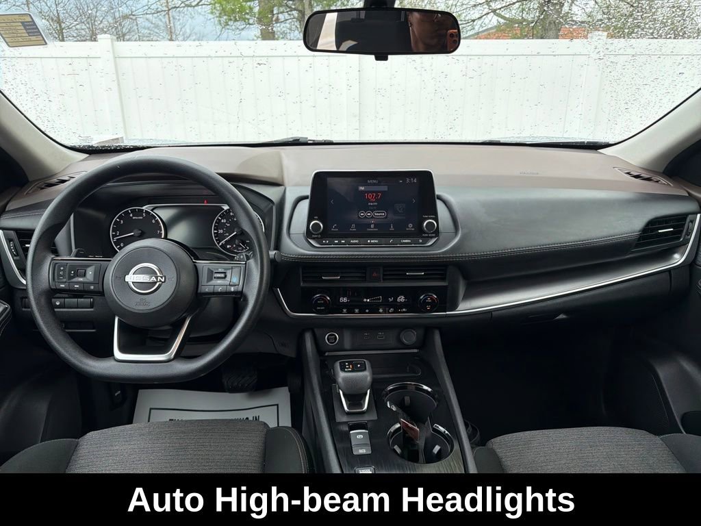 Used 2023 Nissan Rogue SV FWD image 15