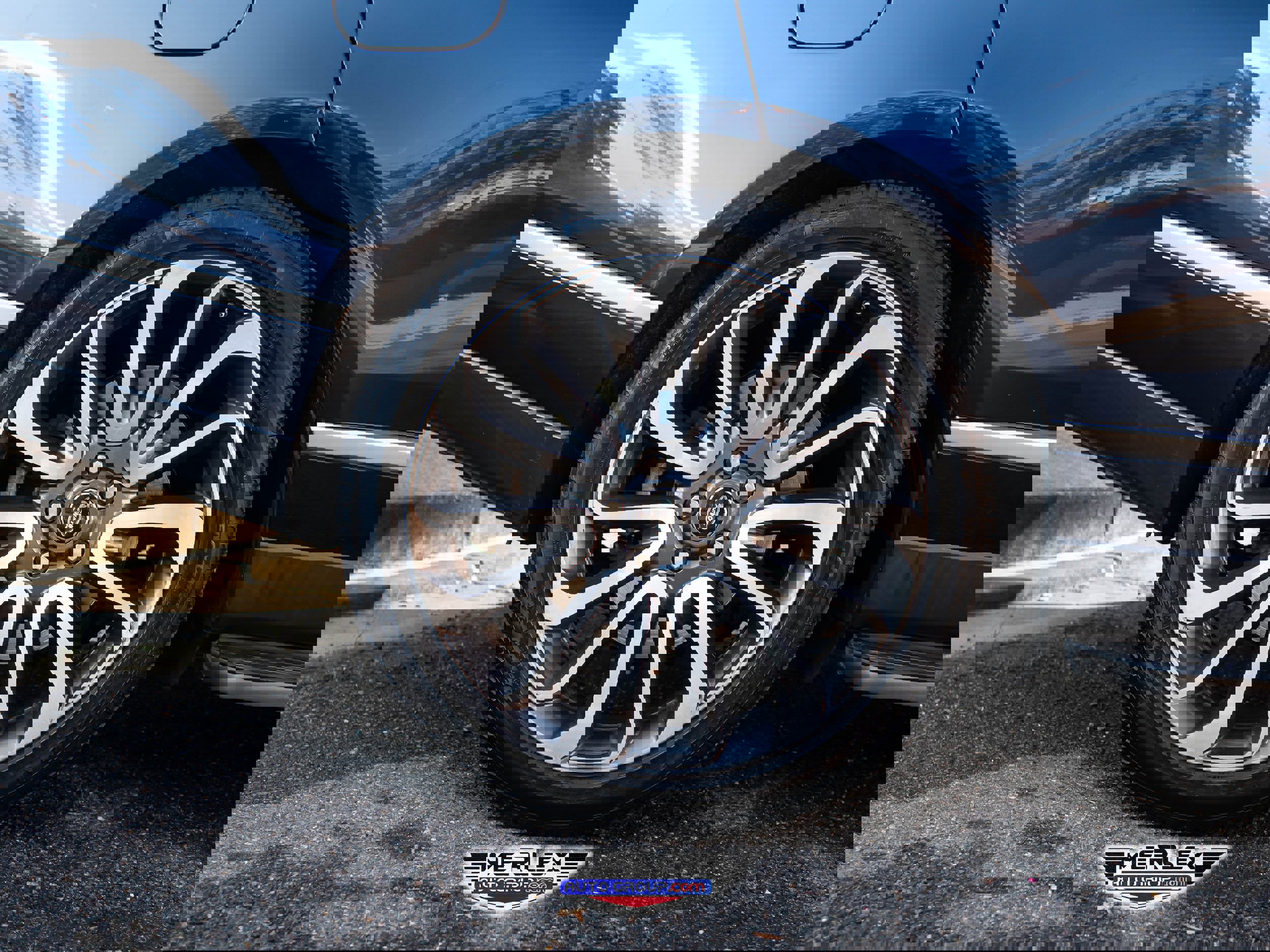 Used 2017 Land Rover Range Rover Autobiography image 11