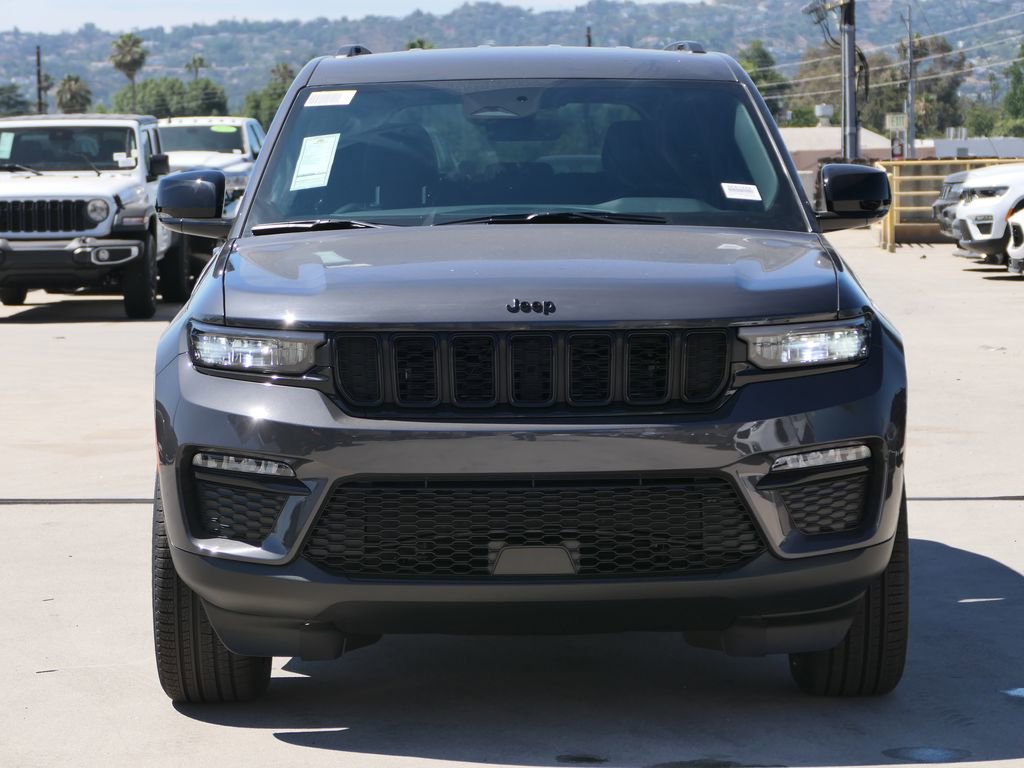 New 2025 Jeep Grand Cherokee Limited w/ Black Appearance Package image 6