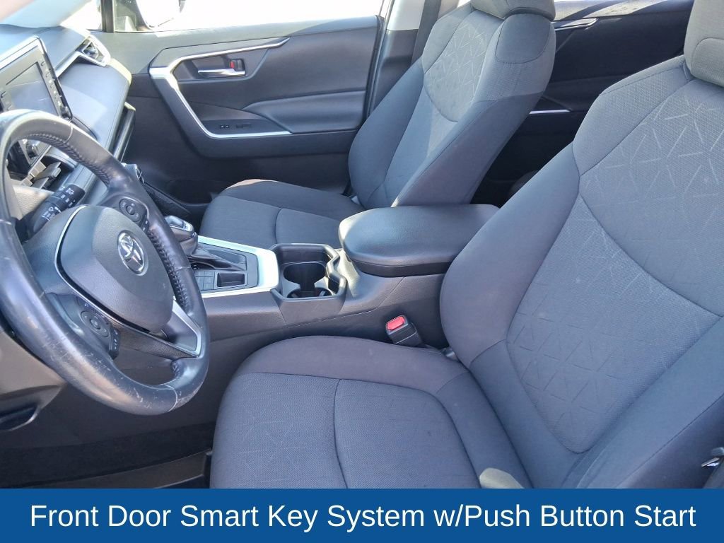 Used 2019 Toyota RAV4 XLE w/ Convenience Package image 9