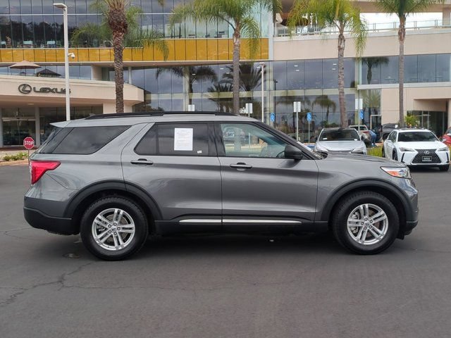 Used 2022 Ford Explorer XLT w/ Equipment Group 202A RWD image 4