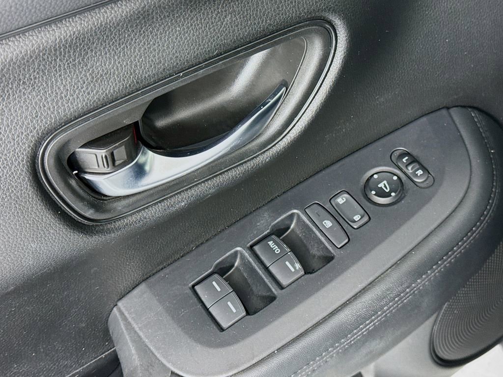 Certified 2023 Honda HR-V LX image 23