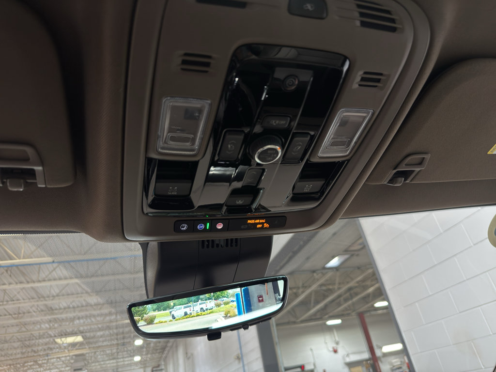 New 2026 GMC Yukon XL Denali w/ Denali Reserve Package AWD/4WD image 42