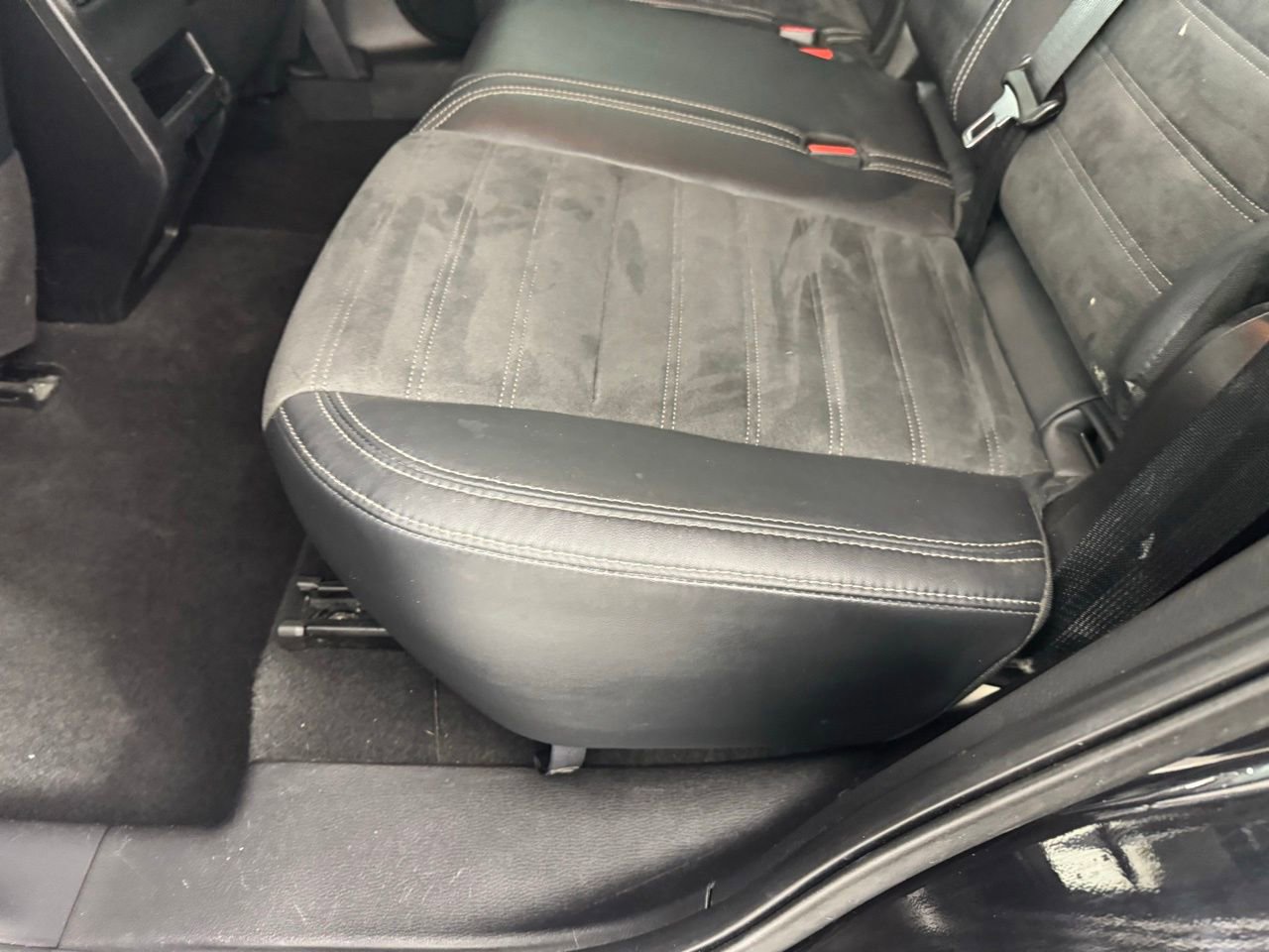 Used 2022 Mitsubishi Outlander SE image 26