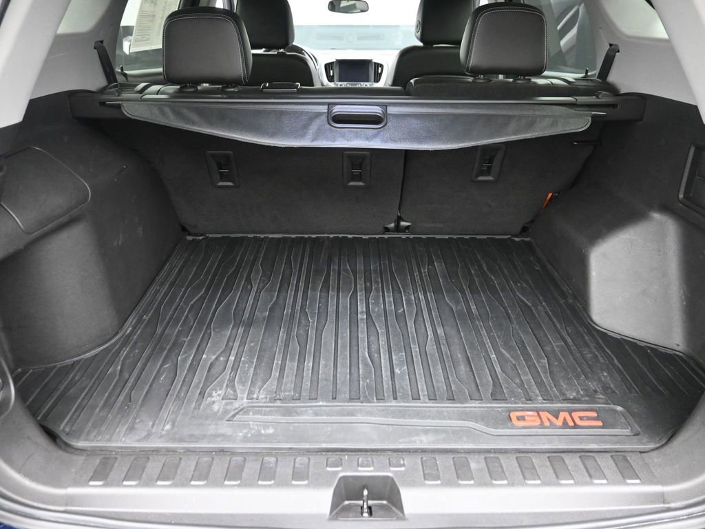 Used 2022 GMC Terrain SLT w/ Infotainment Package II image 9