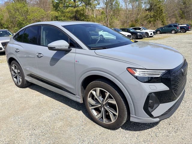 Certified 2024 Audi Q4 e-tron Prestige AWD/4WD image 3