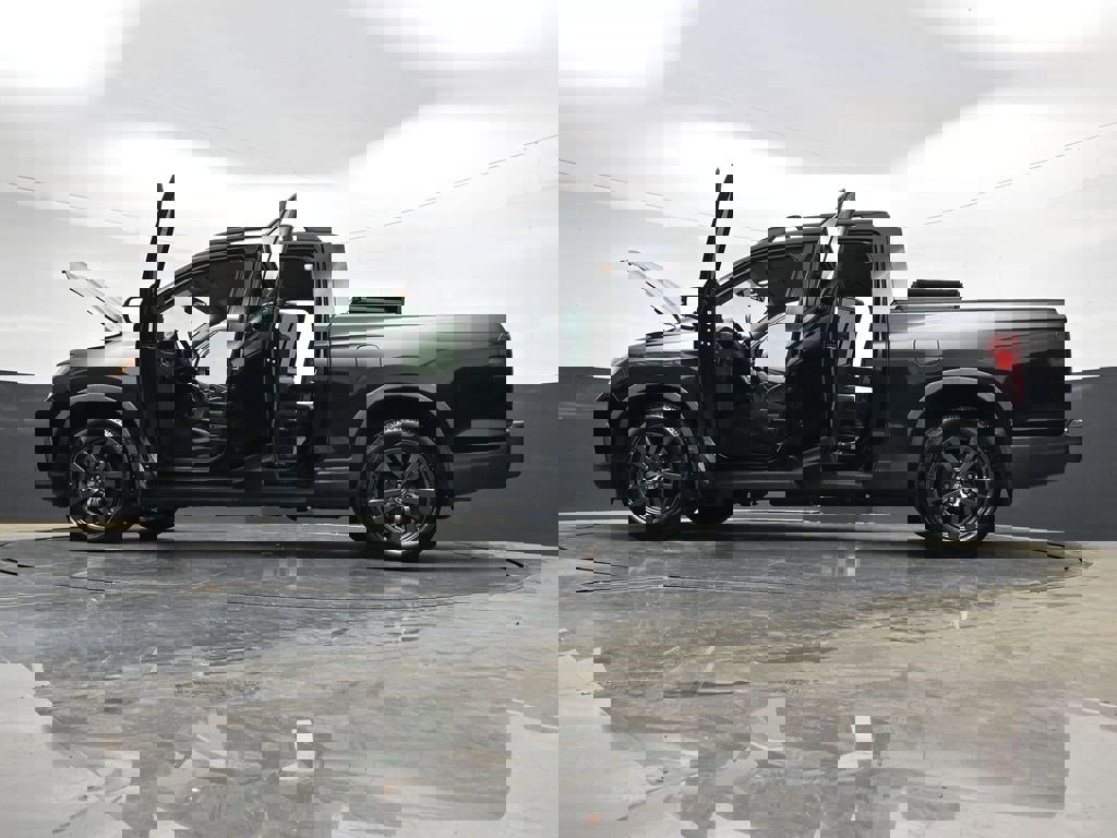 Used 2017 Honda Ridgeline Sport image 39