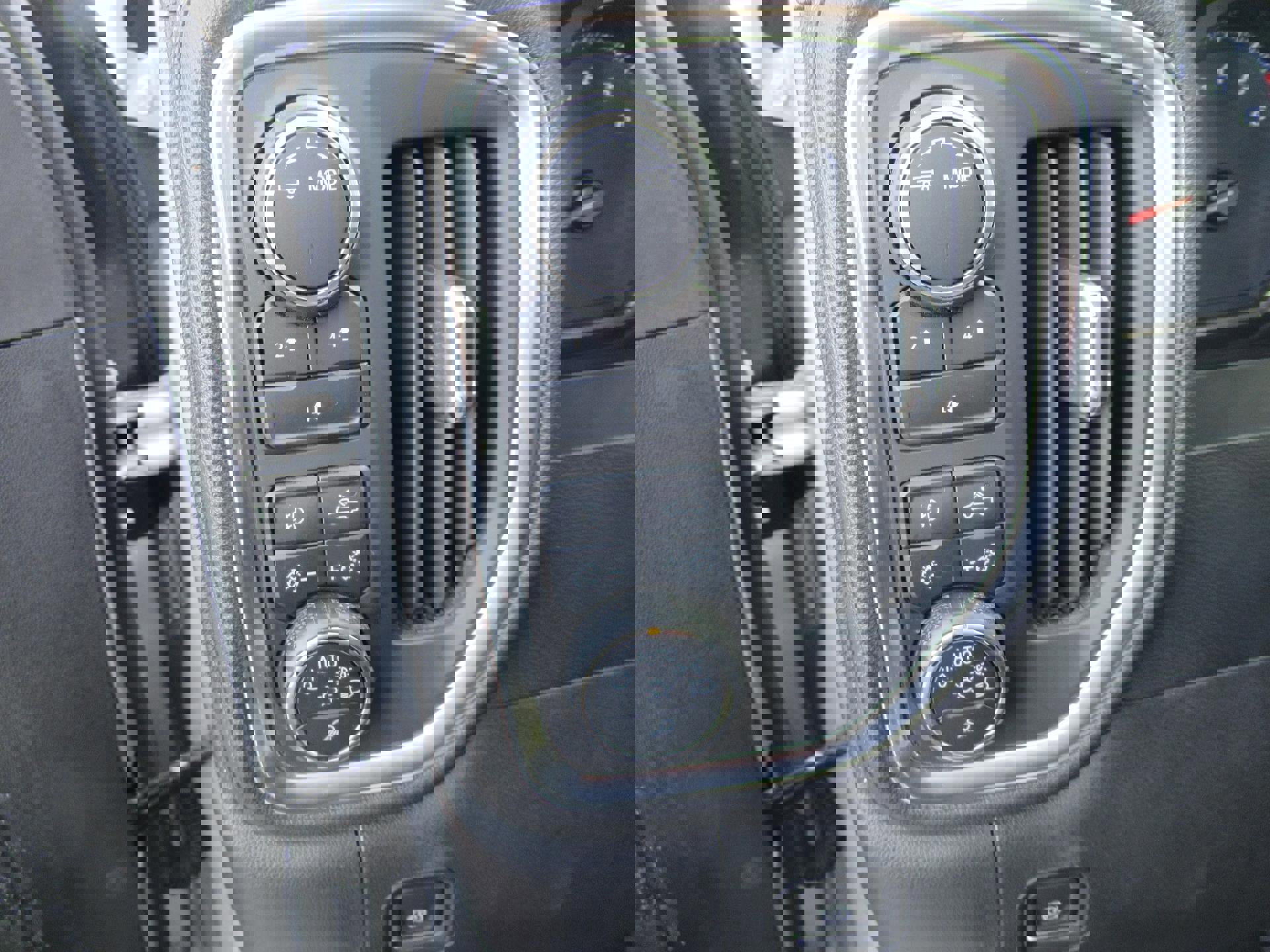 Certified 2022 Chevrolet Silverado 3500 LT w/ Convenience Package image 11