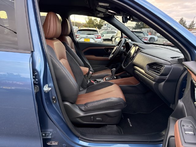 Used 2025 Subaru Forester Touring AWD/4WD image 9