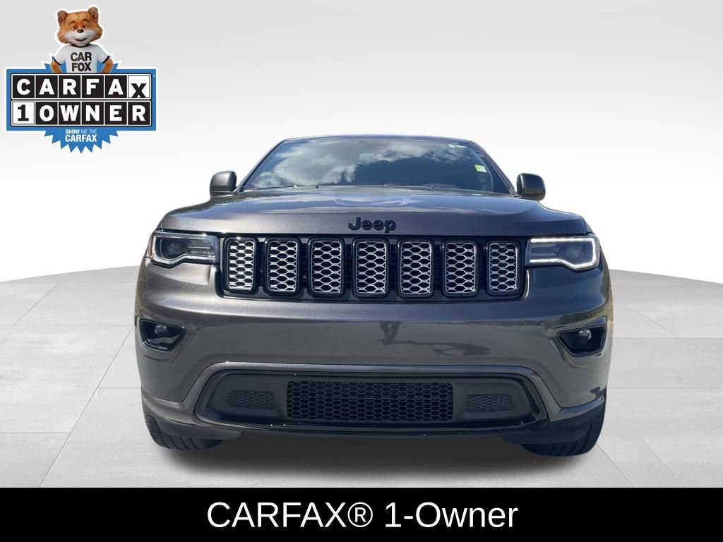 Used 2021 Jeep Grand Cherokee Laredo X image 2