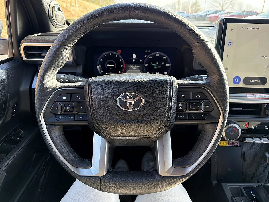 Used 2025 Toyota 4Runner TRD Off-Road Premium image 13