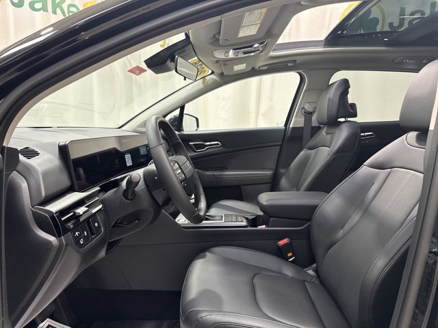 Certified 2026 Kia Sportage EX w/ EX Panorama Roof Package AWD/4WD image 20