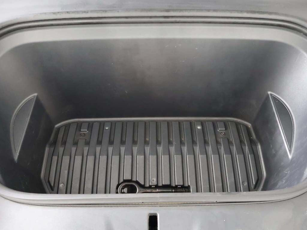 Used 2020 Tesla Model Y Long Range AWD/4WD image 20