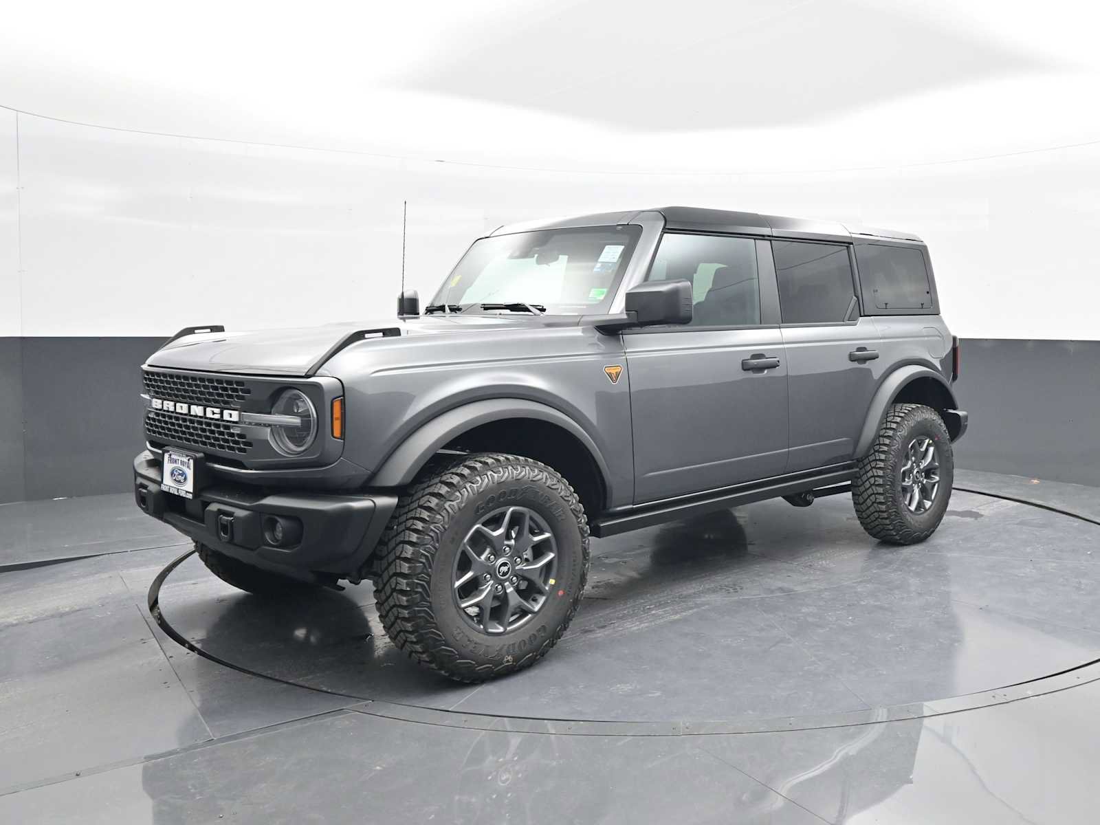 New 2025 Ford Bronco Badlands image 4