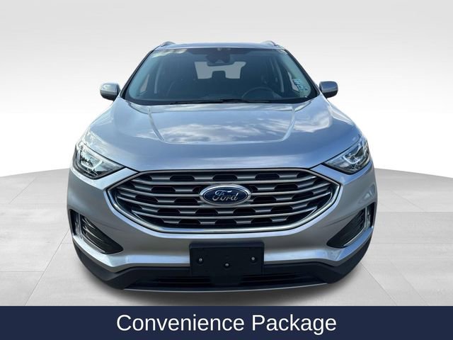 Used 2022 Ford Edge SEL w/ Convenience Package image 2