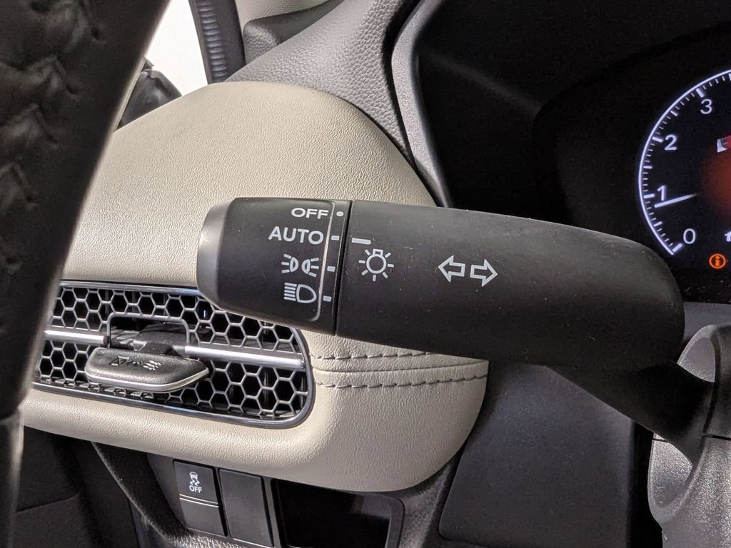 Used 2024 Honda HR-V EX-L image 29