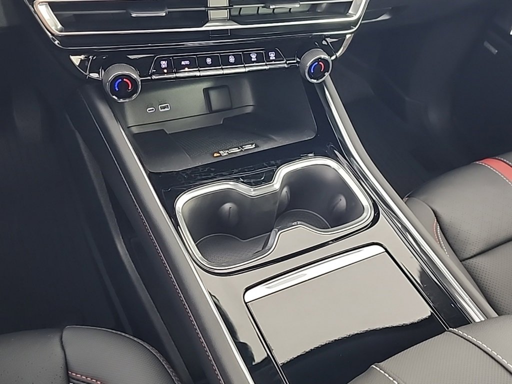 New 2026 Chevrolet Traverse RS image 40