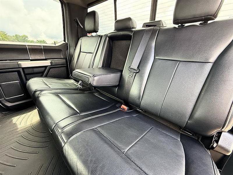Used 2020 Ford F250 Lariat w/ Lariat Ultimate Package AWD/4WD image 32