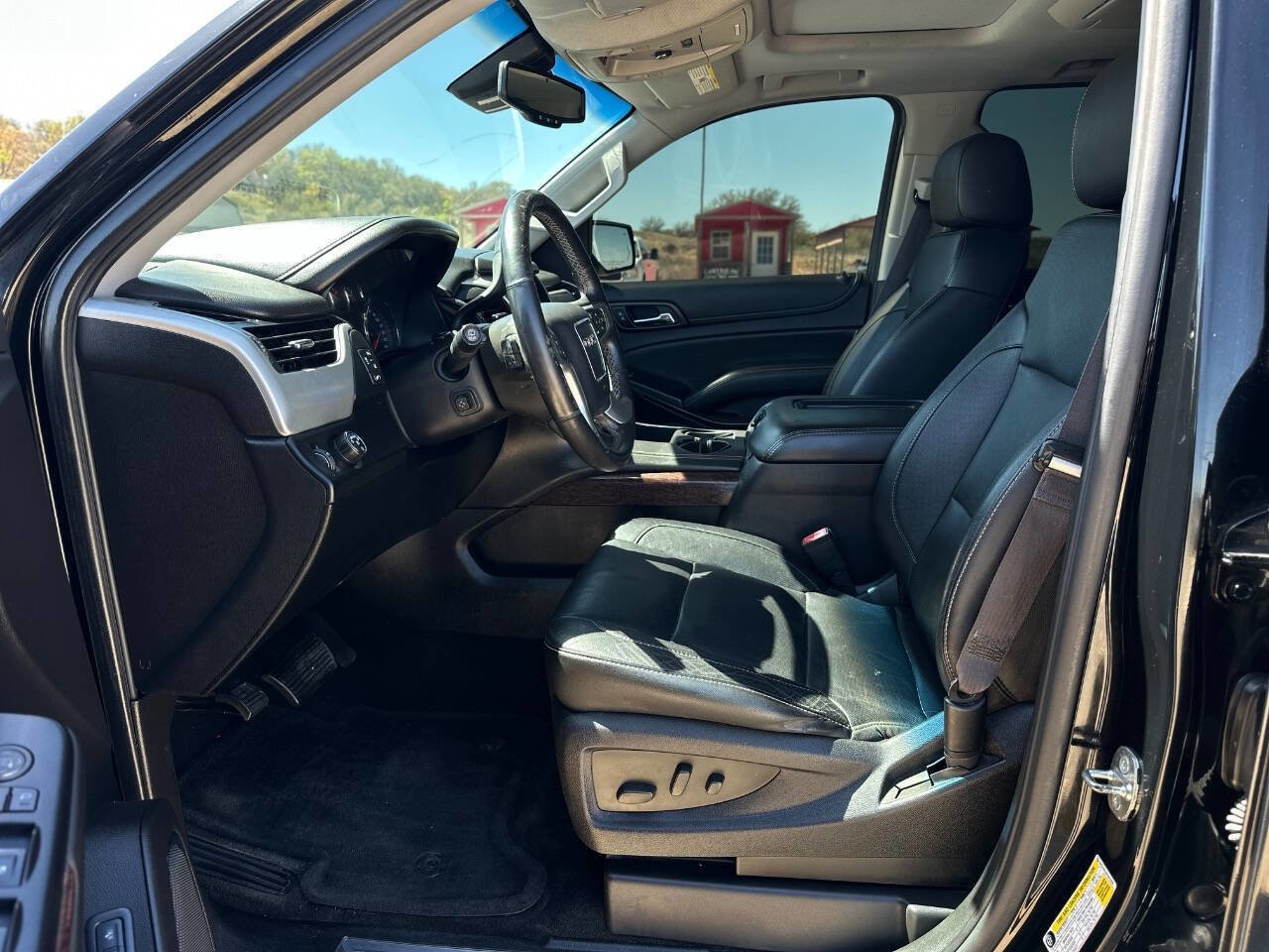 Used 2015 GMC Yukon XL SLT w/ Open Road Package image 18