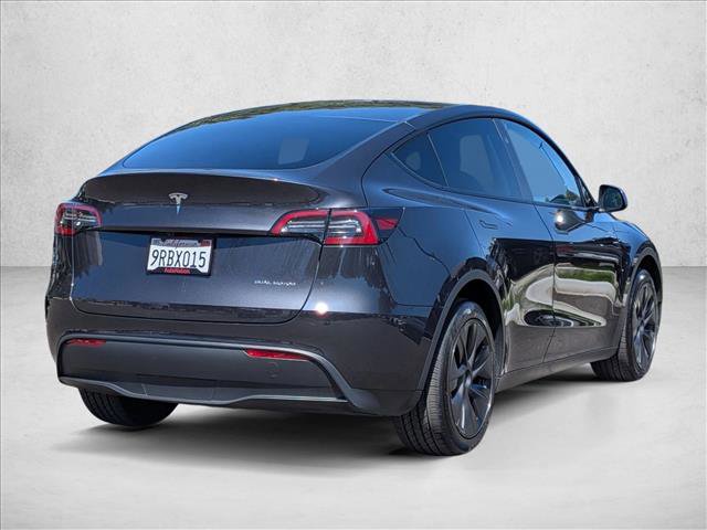 Used 2025 Tesla Model Y Long Range image 5