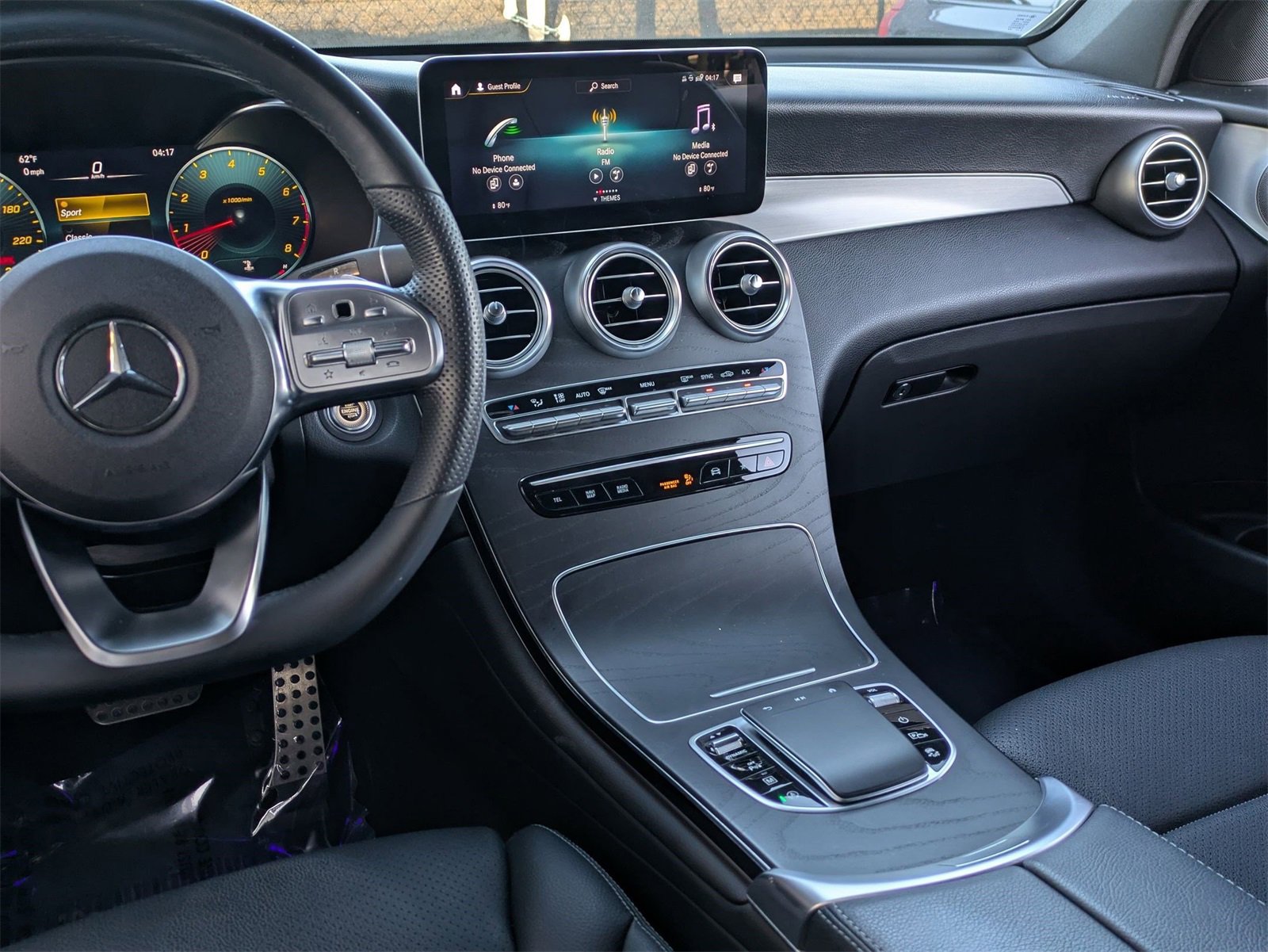 Used 2021 Mercedes-Benz GLC 300 4MATIC Coupe image 9