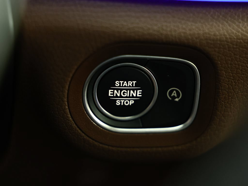 Used 2026 Mercedes-Benz GLE 350 4MATIC w/ Winter Package image 39