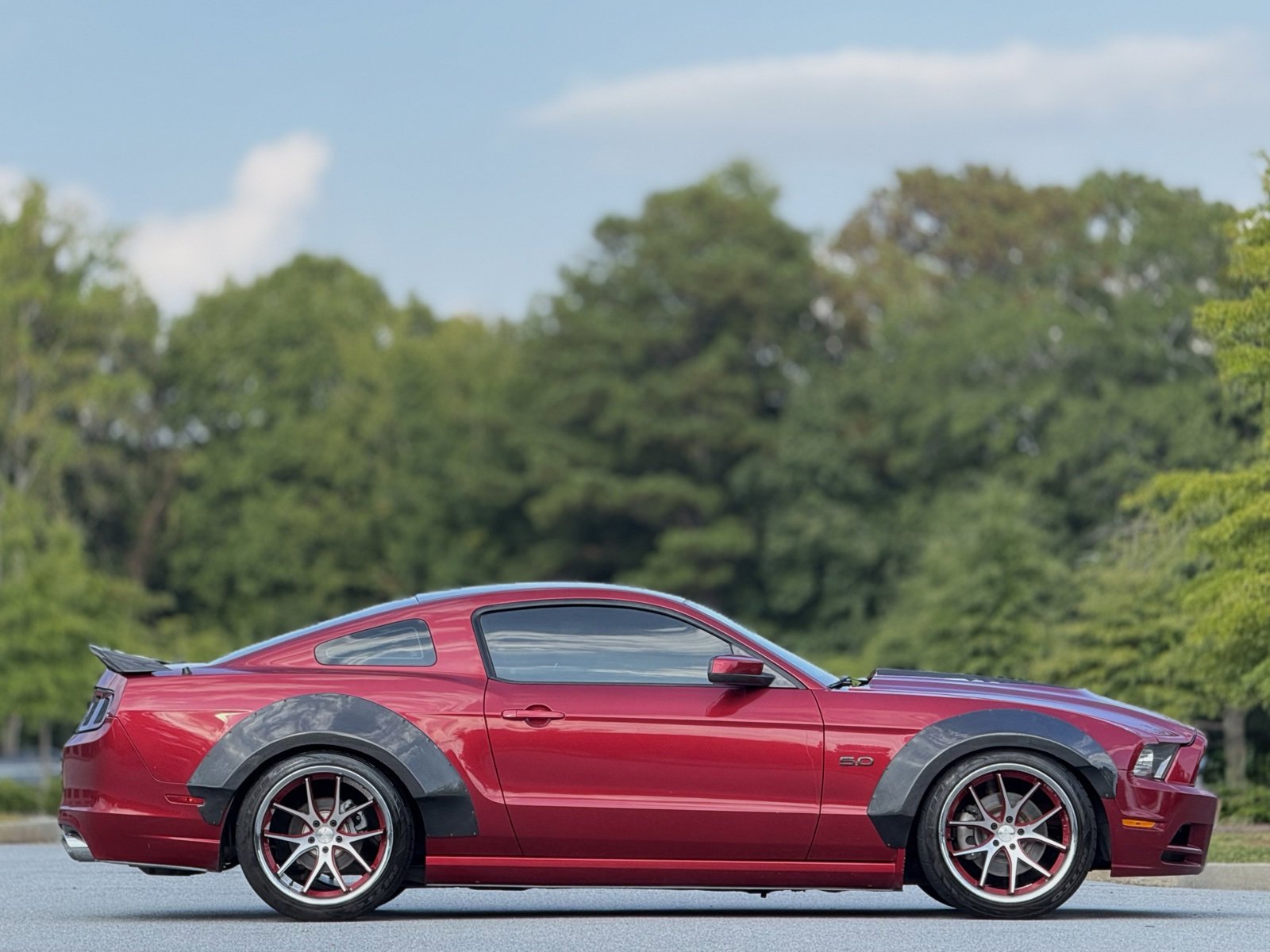 Used 2013 Ford Mustang GT Premium image 11