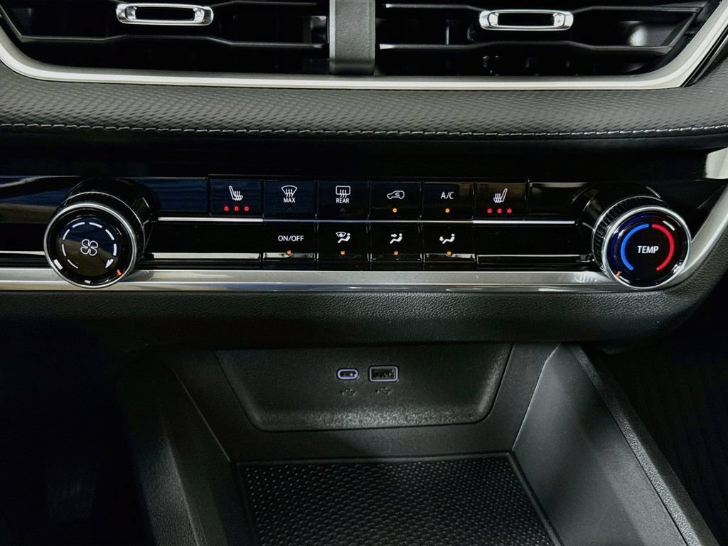 New 2027 Chevrolet Equinox LT w/ Safety and Technology Package FWD image 16