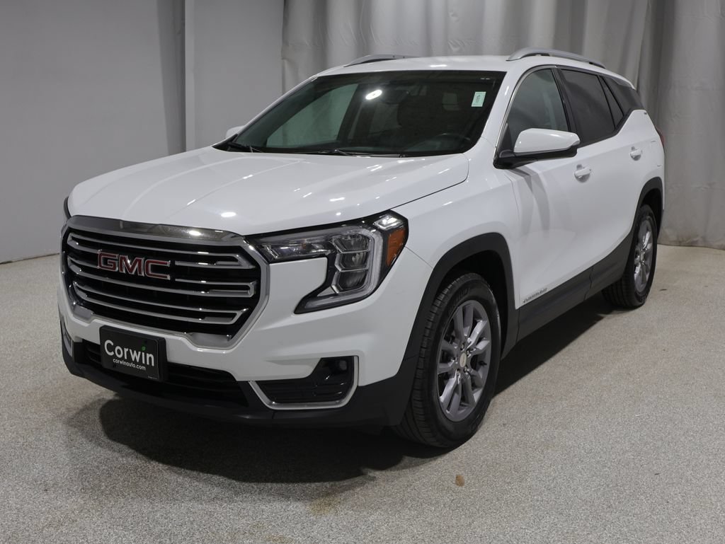 Used 2024 GMC Terrain SLT AWD/4WD image 7