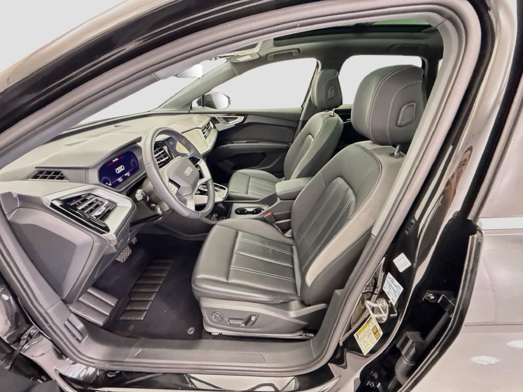 Certified 2024 Audi Q4 e-tron Premium Plus w/ Premium Plus AWD/4WD image 18