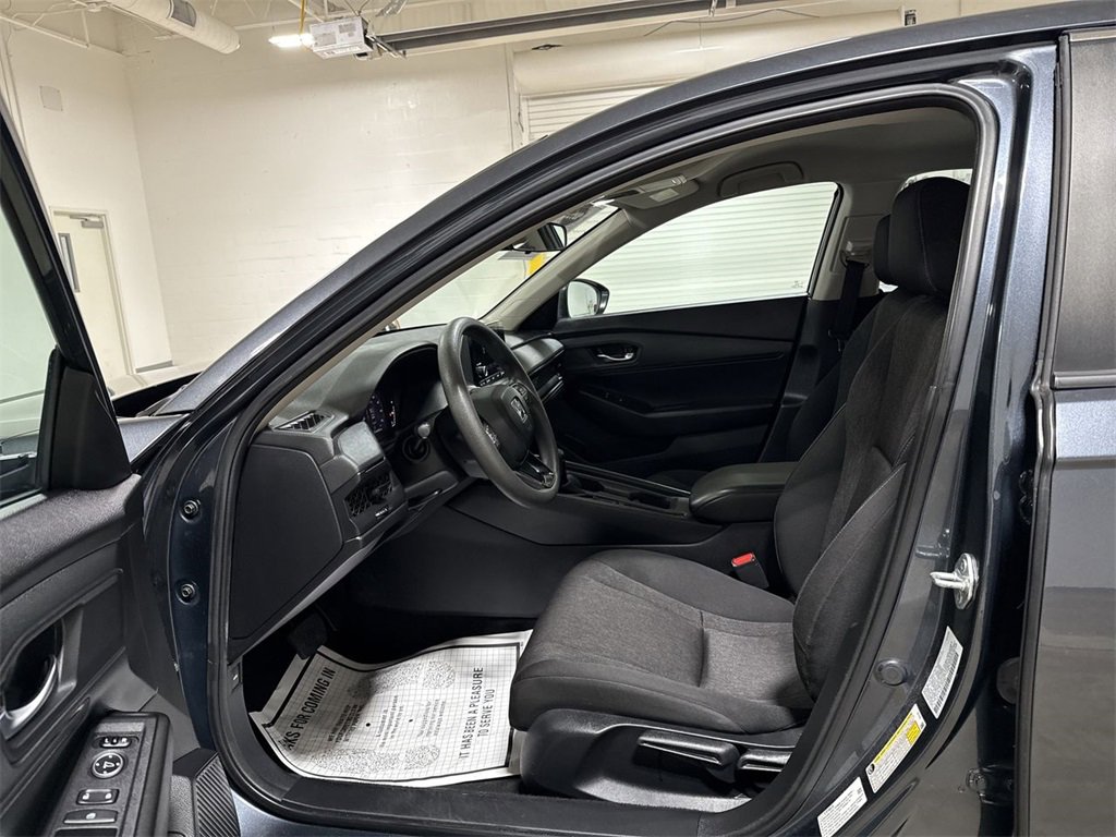 Used 2023 Honda Accord LX image 17