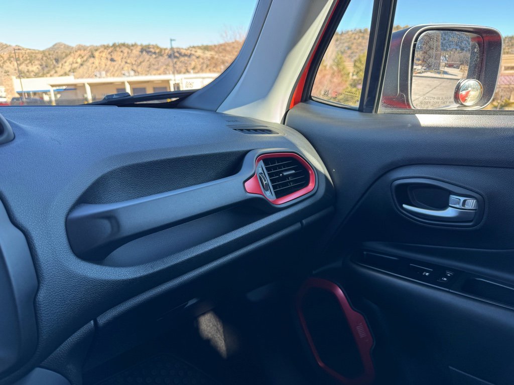 Used 2019 Jeep Renegade Trailhawk w/ UConnect 8.4 Nav Group image 26