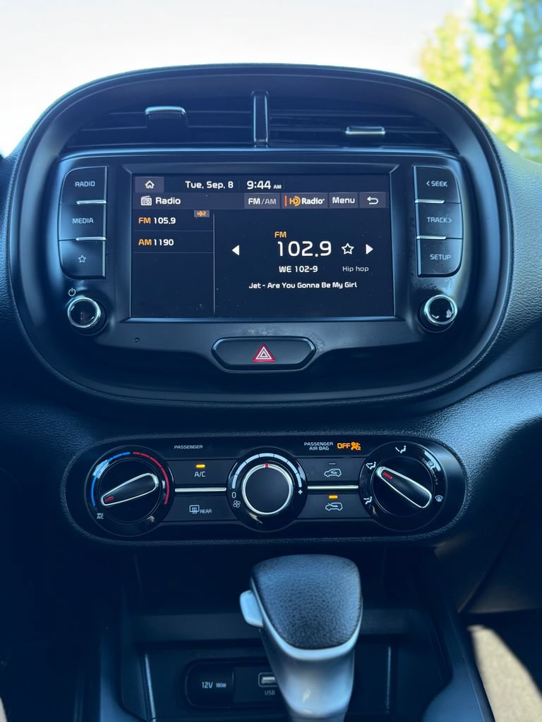 Used 2024 Kia Soul LX w/ Option Group 015 FWD image 20
