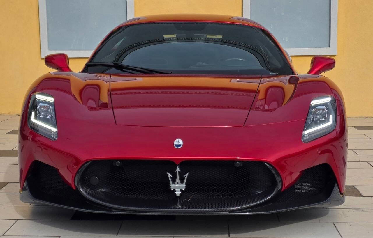 Used 2022 Maserati MC20 Coupe image 3