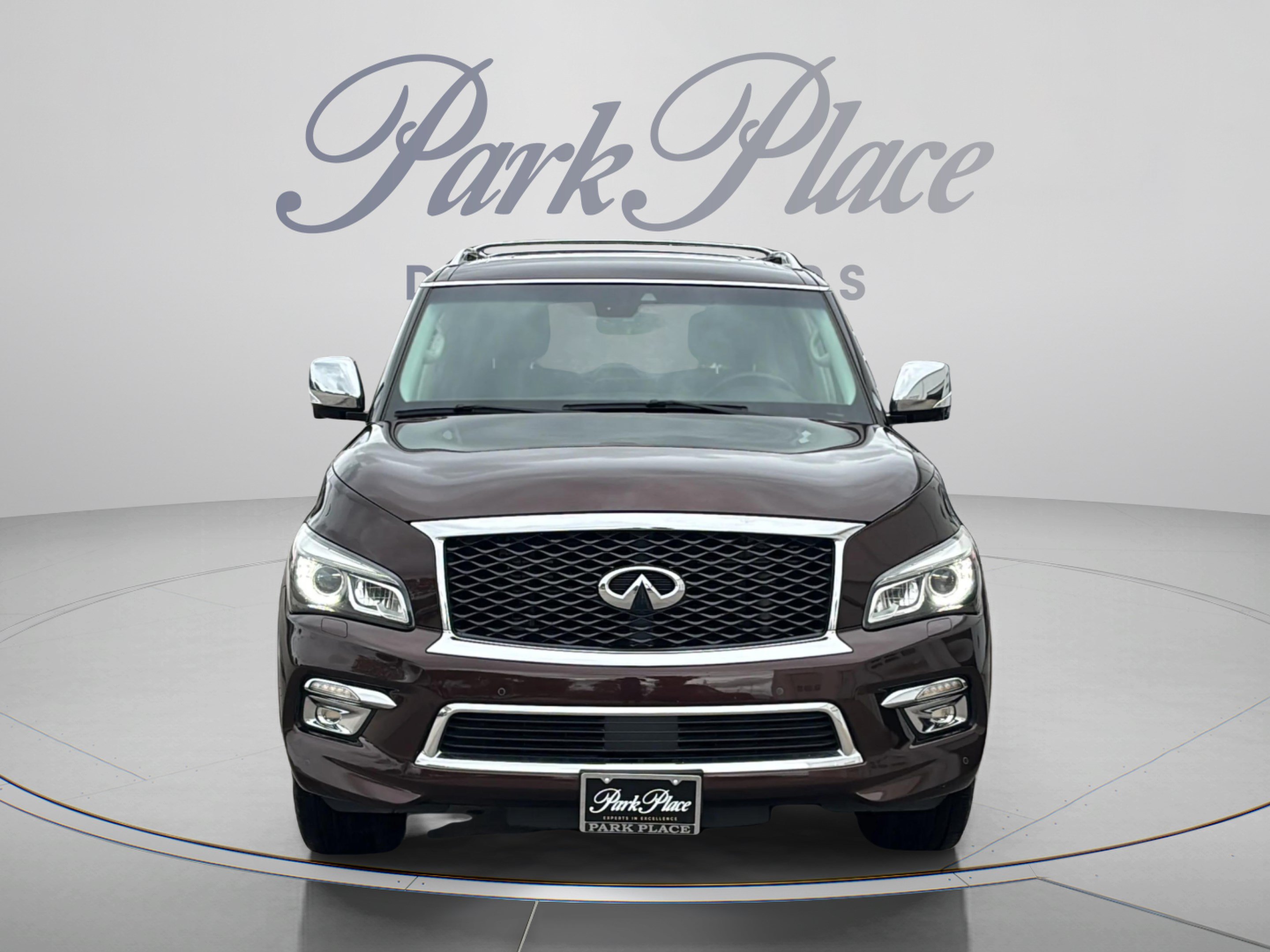 Used 2017 INFINITI QX80 2WD w/ Deluxe Technology Package image 9