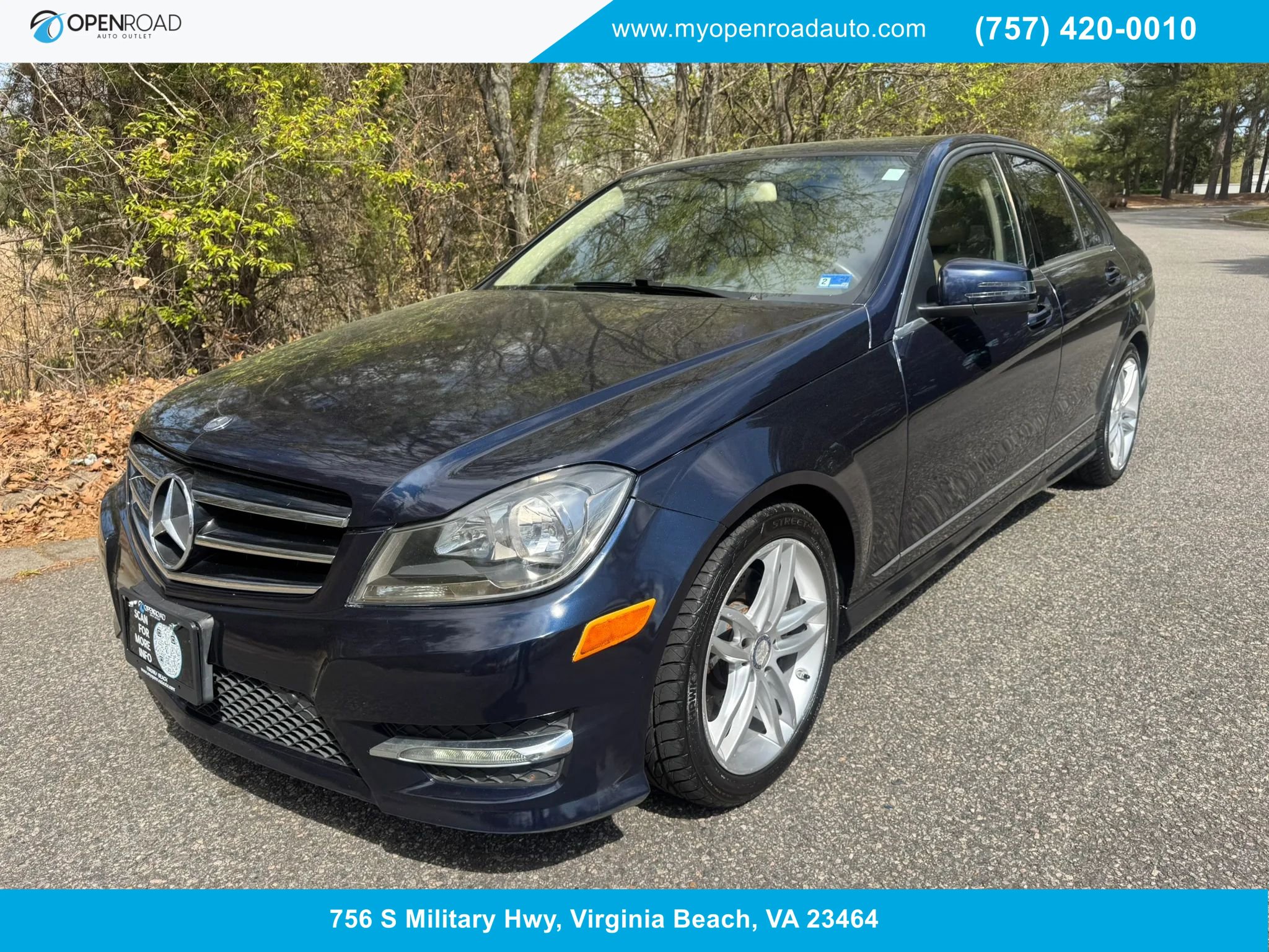 Used 2014 Mercedes-Benz C 300 4MATIC Sedan image 1