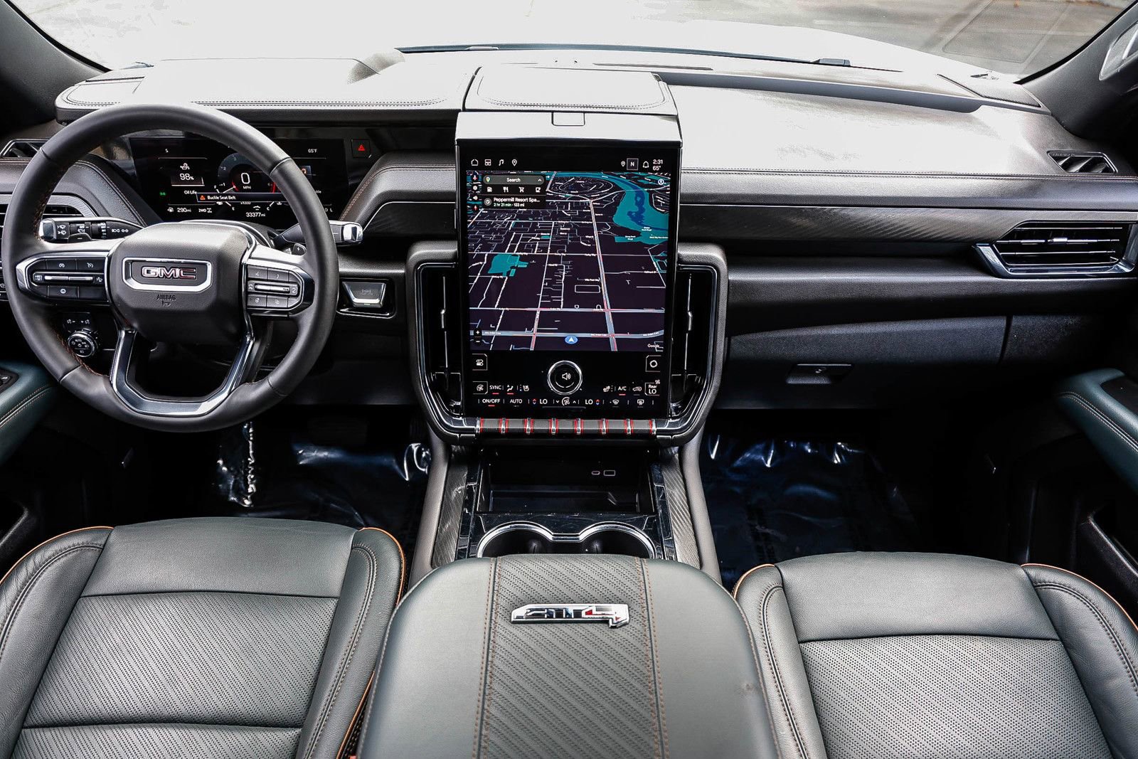 Used 2025 GMC Yukon XL AT4 image 10