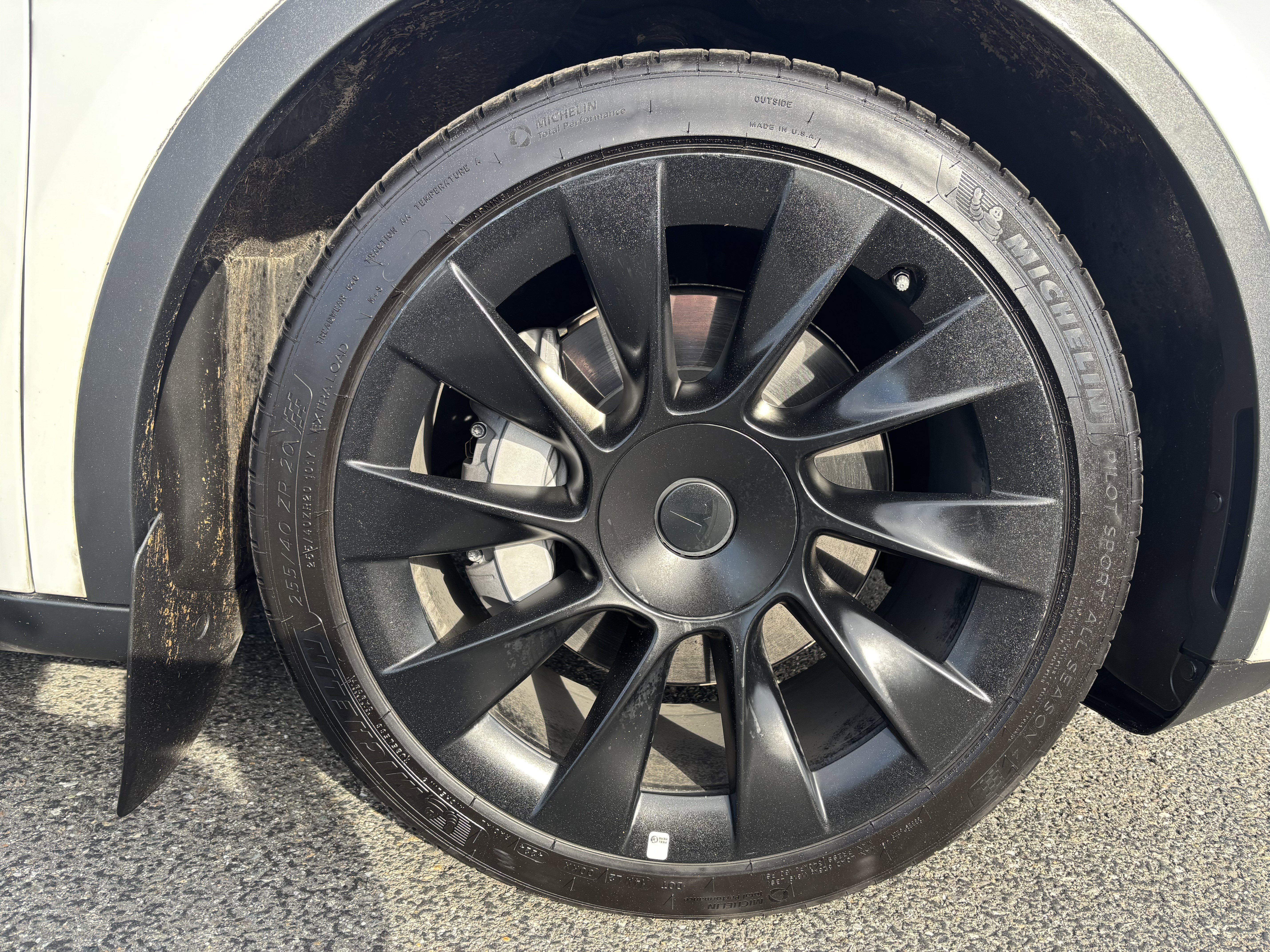 Used 2021 Tesla Model Y Long Range image 7