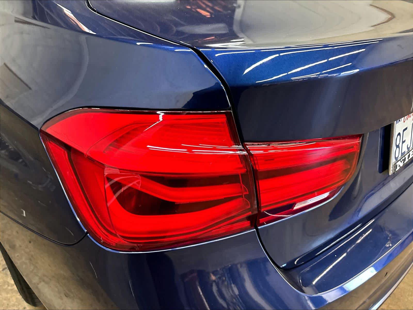 Used 2018 BMW 340i Sedan RWD image 31