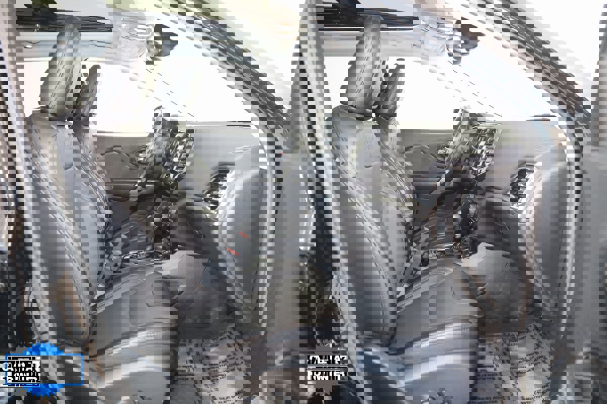 Used 2022 Jeep Cherokee Limited image 12