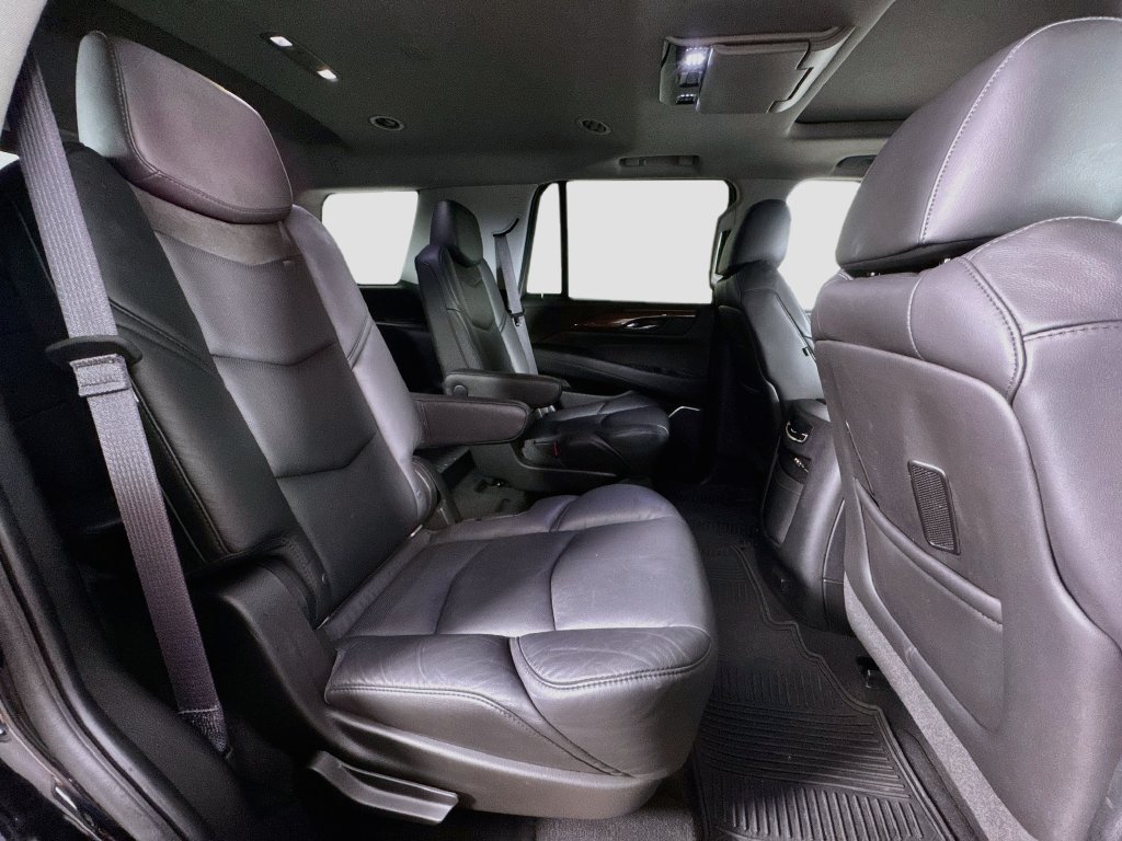 Used 2016 Cadillac Escalade Premium AWD/4WD image 38