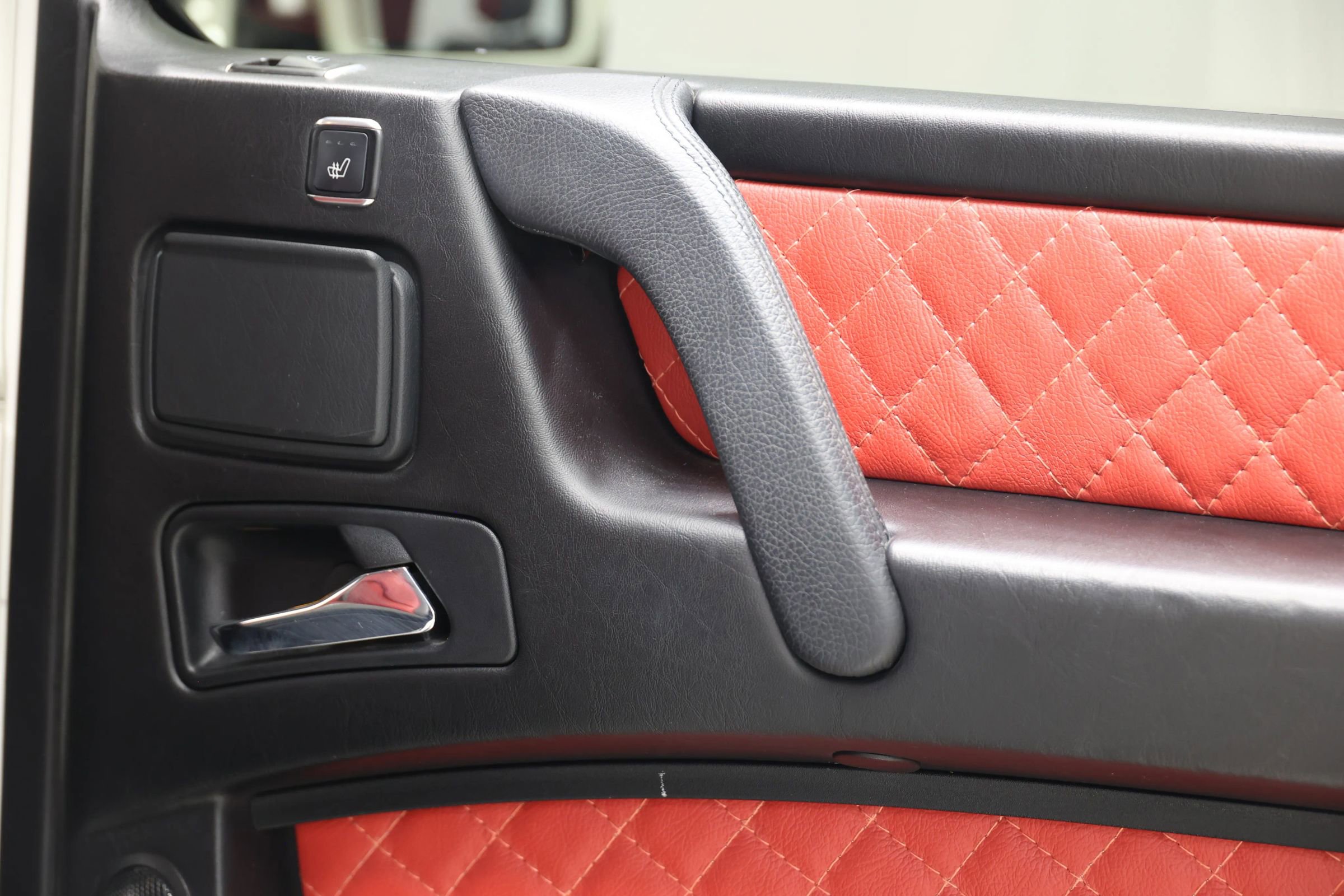 Used 2013 Mercedes-Benz G 550 image 62