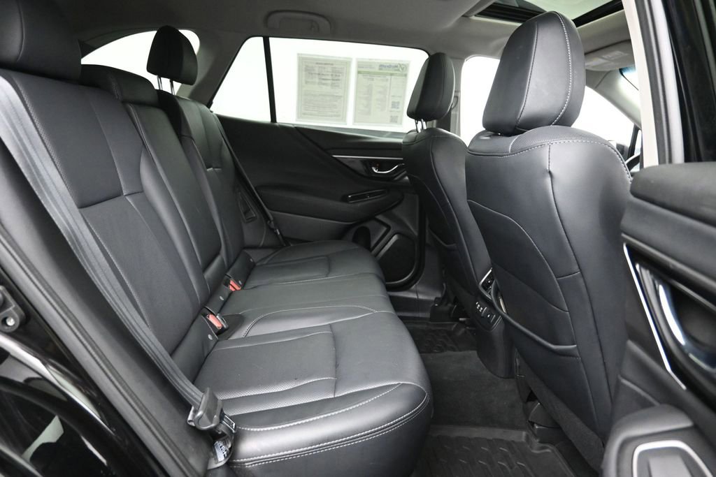 Used 2022 Subaru Outback Limited AWD/4WD image 10