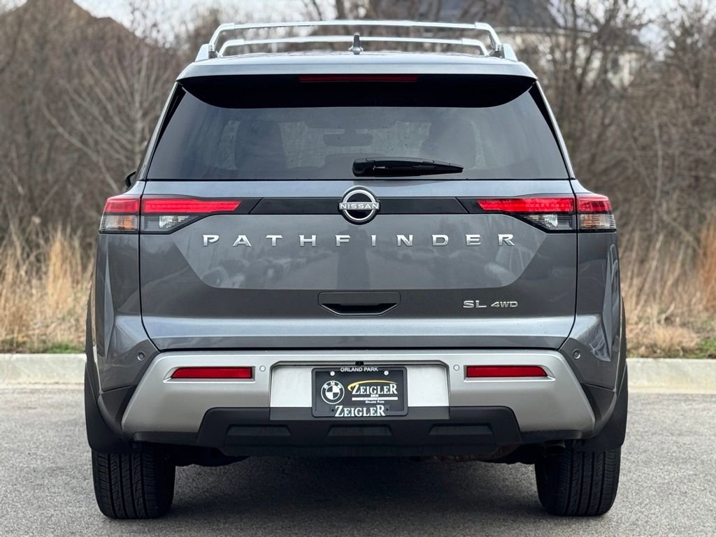 Certified 2025 Nissan Pathfinder SL image 5